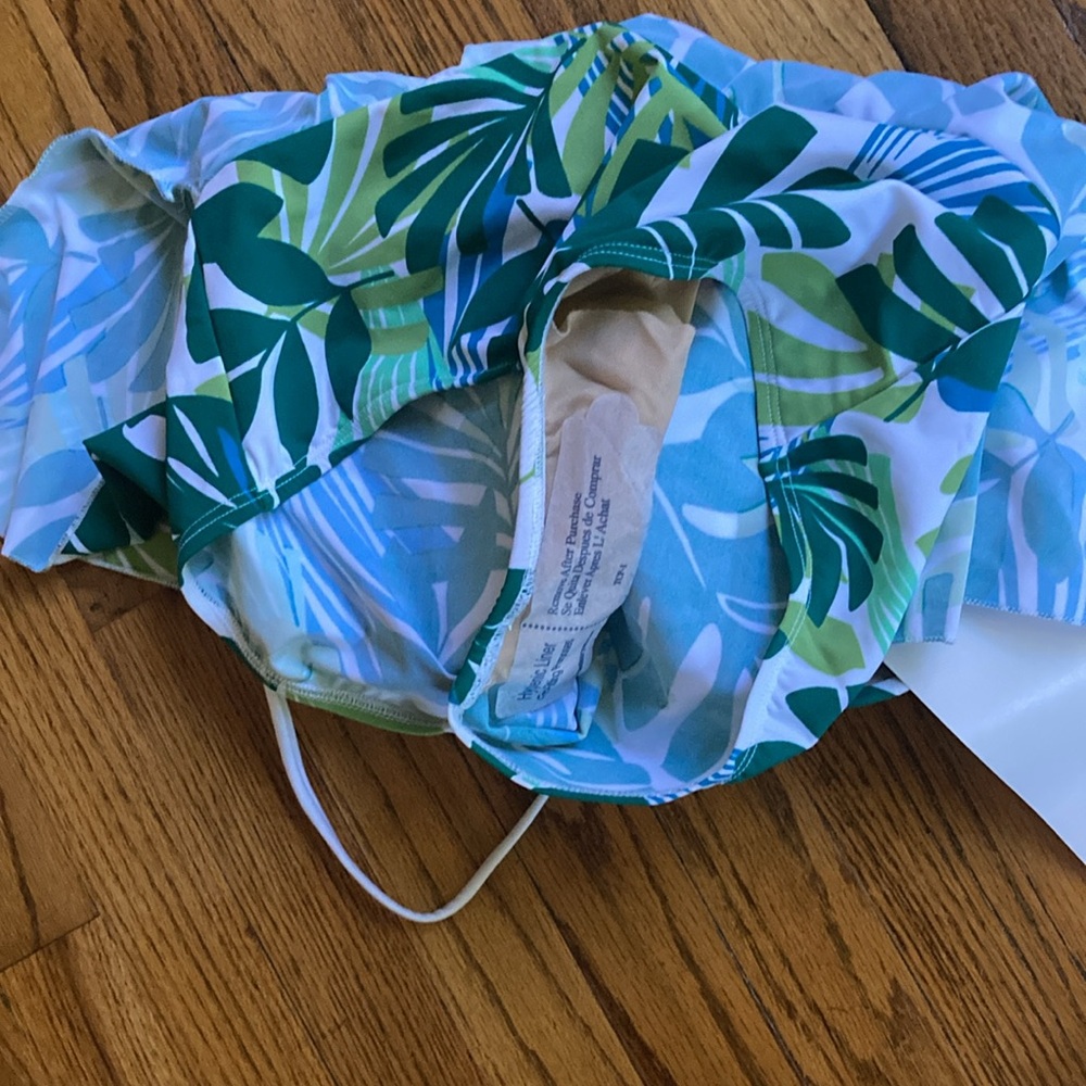 Bettie Page BANDEAU ONE PIECE WITH SKIRT IN TROPICAL PALM - Picture 8 of 9